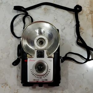 Vintage Kodak Brownie Starflash camera